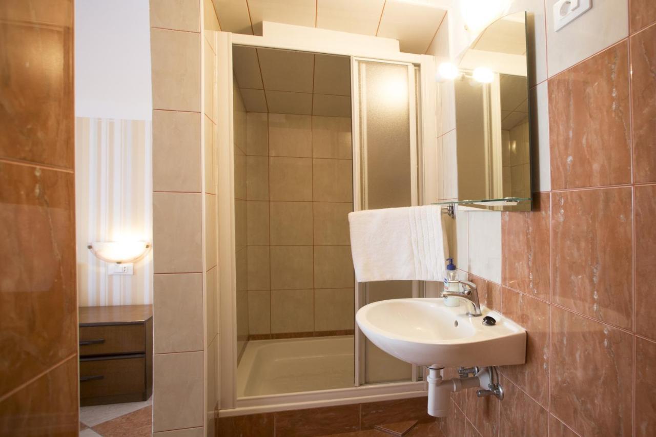 Apartments By The Sea Mavarstica, Ciovo - 12696 Τρογκίρ Εξωτερικό φωτογραφία